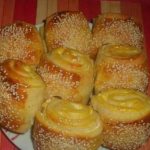 mini-pateuri-cu-branza-si-susan