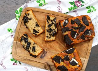 reteta banana bread cu biscuiti oreo