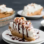 Easy-Banoffee-Cream-Pie-08.jpg