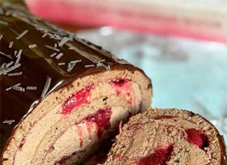 Rulada de ciocolata cu visine – un desert de care nu te mai saturi