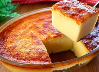Tort de lapte cremos – desertul pufos care se topeste in gura