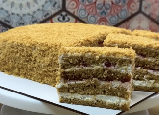 🍯 Tort cu miere gata in 12 minute – simplu, pufos, de vis!