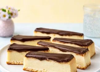 Simfonia de Paste: Pasca Cremoasa cu Smantana si Ciocolata