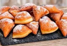 Gogoși pufoase cu brânză dulce, gata fără dospire. Secretul stă în aluat